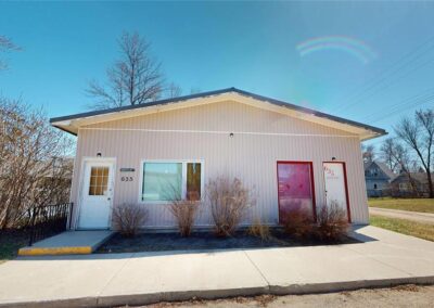 $112,000 – 635 Bowles Street